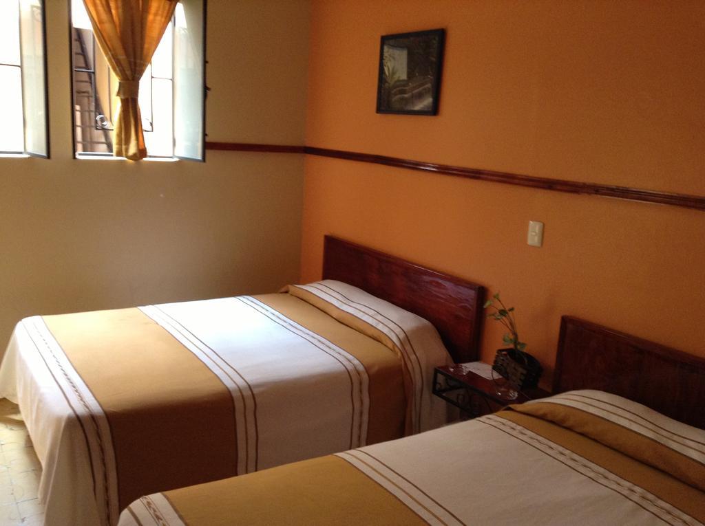 Los Faroles Hotel Uruapan (Michoacan) Eksteriør bilde