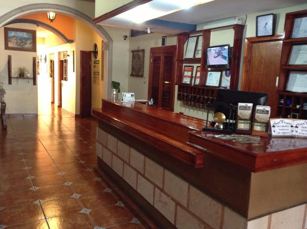 Los Faroles Hotel Uruapan (Michoacan) Eksteriør bilde