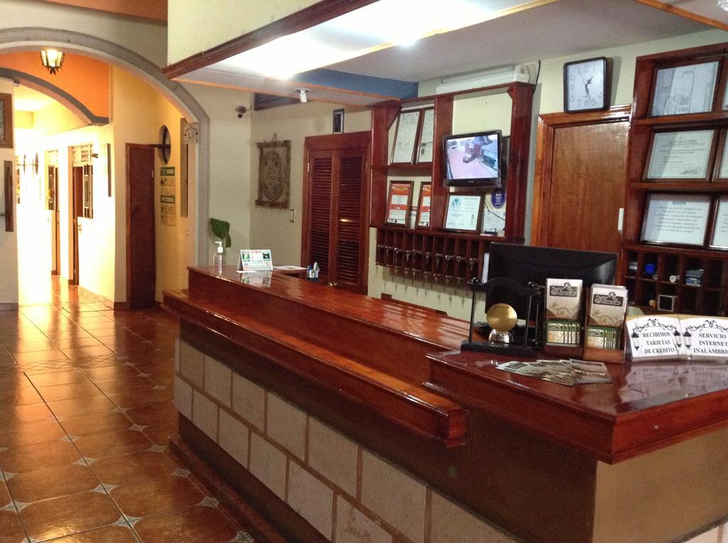 Los Faroles Hotel Uruapan (Michoacan) Eksteriør bilde